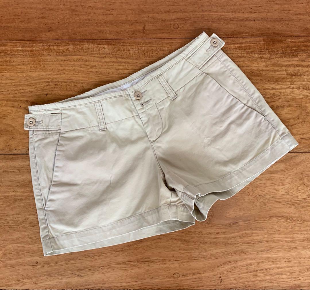 Gap Chino Short for Her (size 2) (Category: Other Bottoms) located in Muntinlupa City. Submitted by time2declutter (Listing ID 235413798, Image 1). Description: Gap khaki short. .