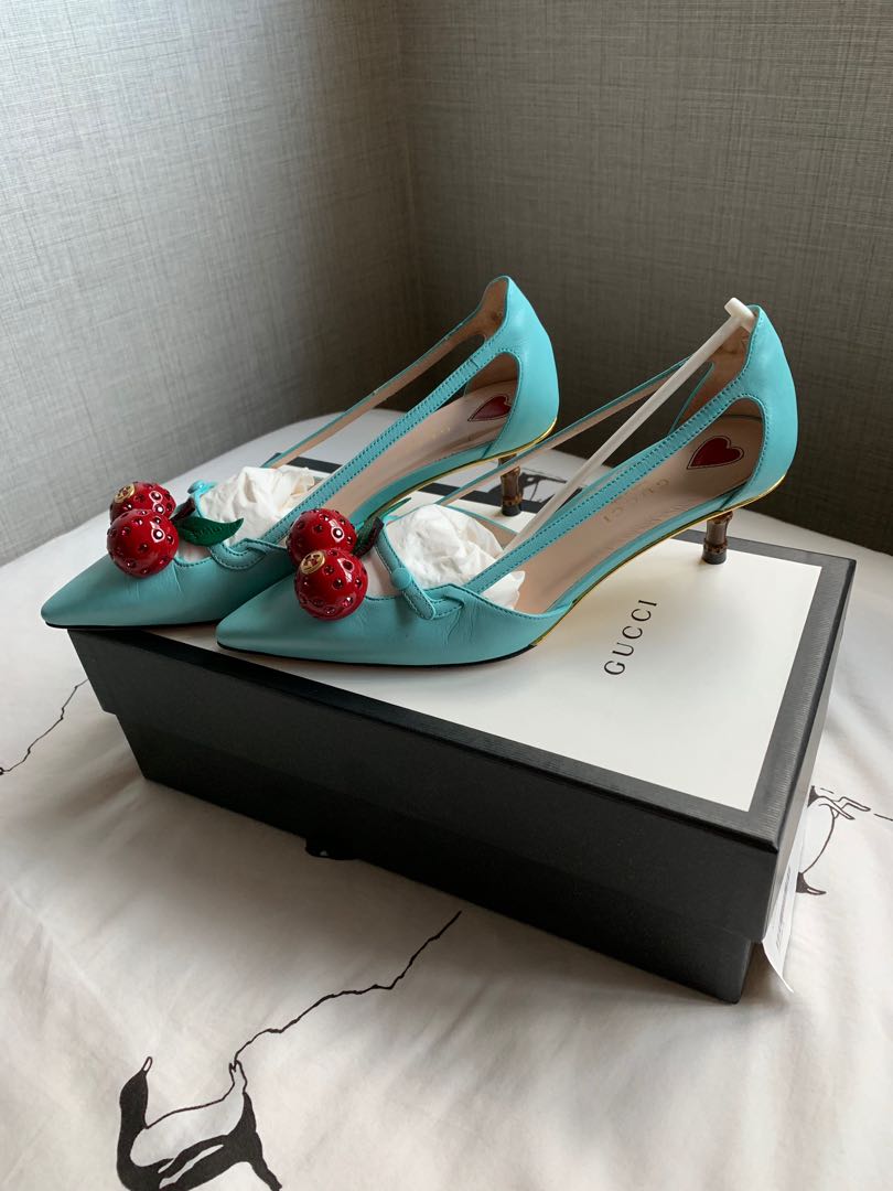 Gucci cherry pump store