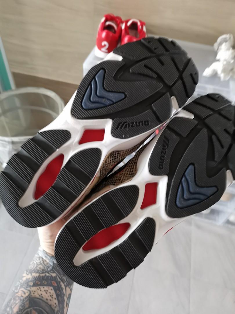 mizuno cobra sneakers