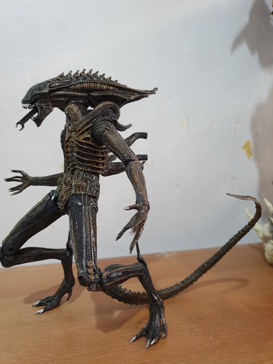 Neca alien defiance online