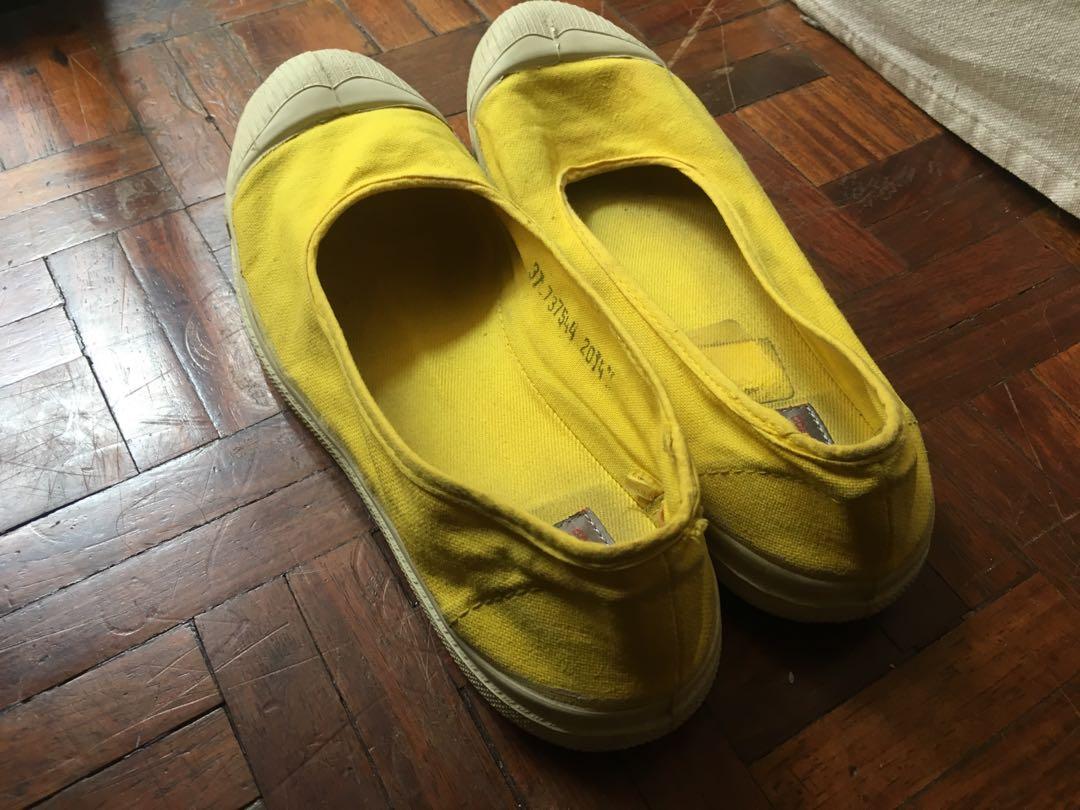Original Bensimon yellow sneakers (Category: Sneakers) located in Makati City. Submitted by ava214 (Listing ID 235336968, Image 2). Description: Super comfy sneakers for city walking .