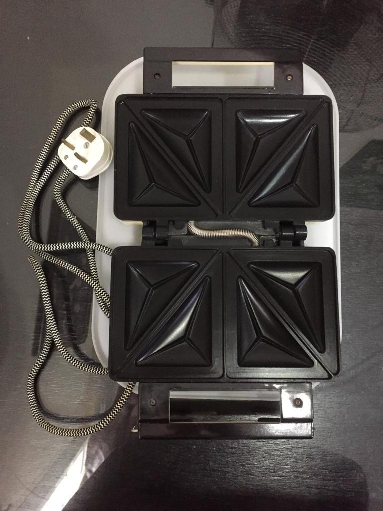 Philips Sandwich Toaster, Home Appliances, Kitchenware on Carousell