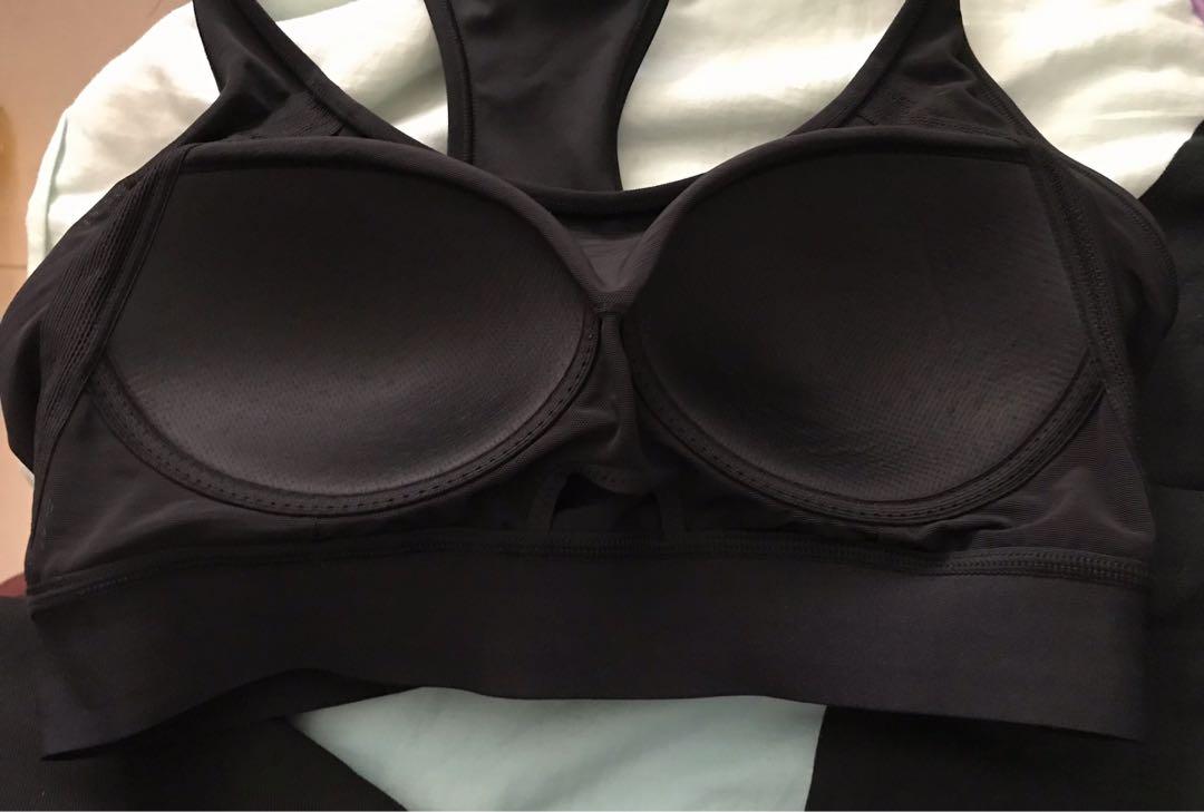 uniqlo sport bra