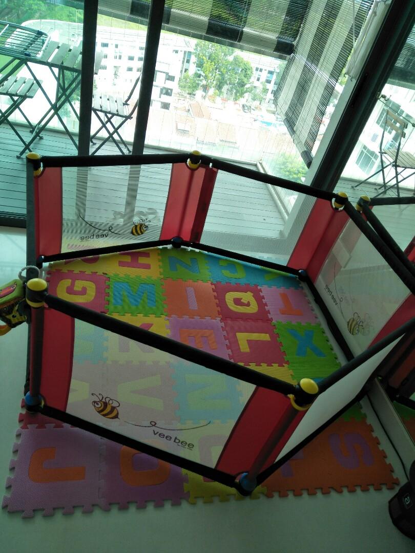 vee bee hexagon playpen