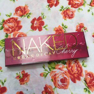 URBAN DECAY Naked Cherry Eyeshadow Palette
