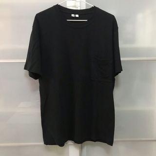 Uniqlo 男生 黑色 上衣
