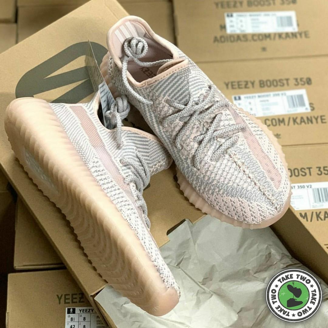 yeezy synth 350 Women s Fashion Carousell Singapore