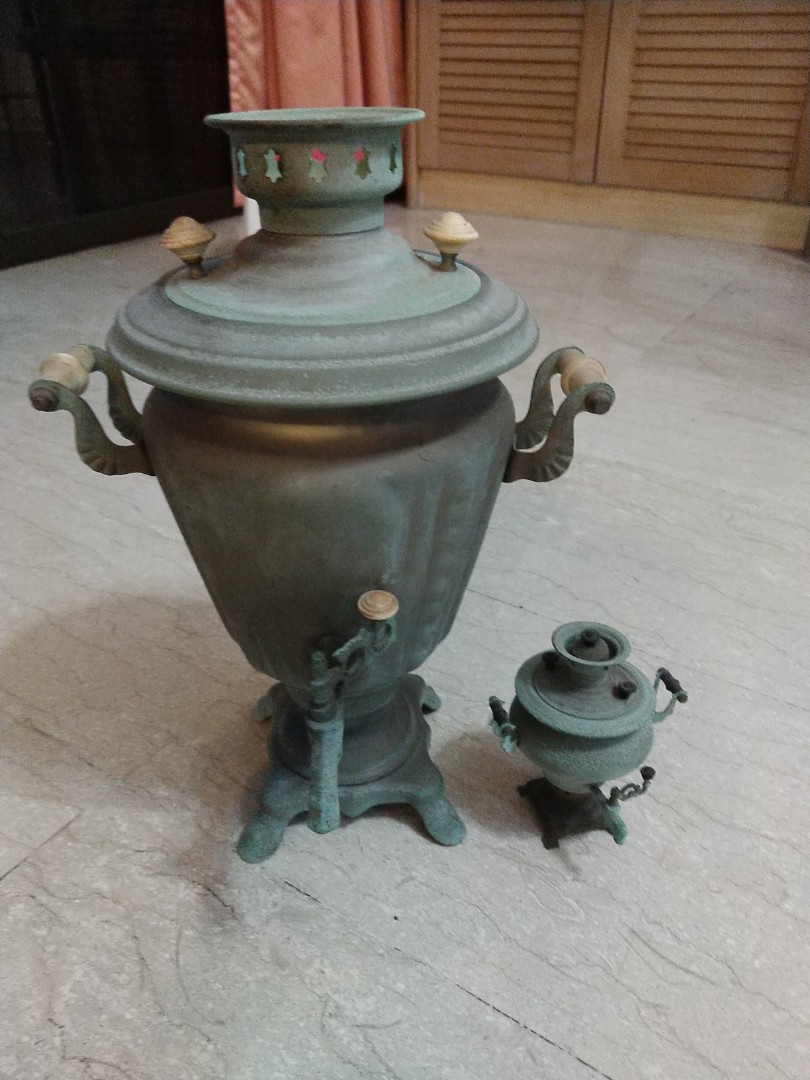 Antique copper water/wine dispenser, Furniture & Home Living, Kitchenware & Tableware, Other