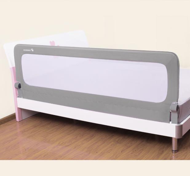 Bed guard to prevent babies falling off bed, Babies & Kids, Baby