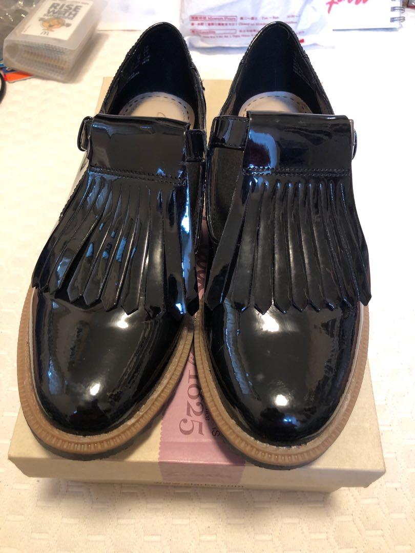 Griffin mia black patent outlet