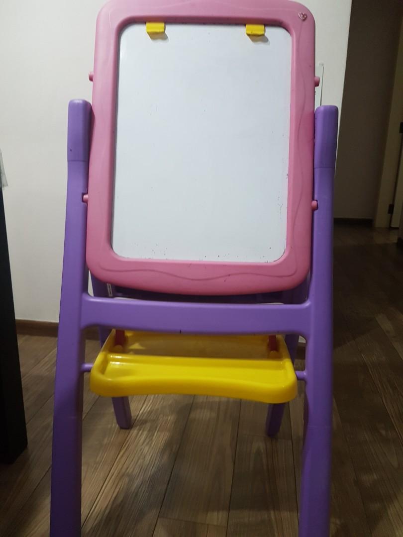 crayola magnetic drawing board