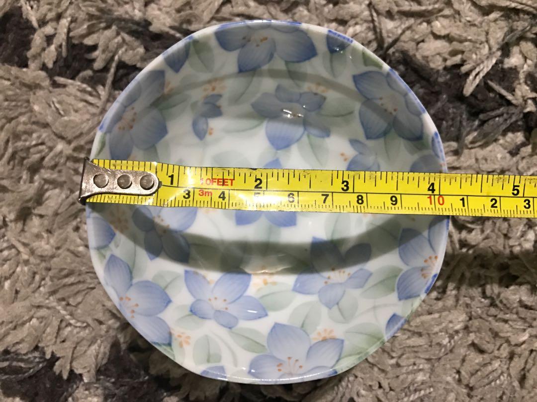 Dessert bowl (Category: Bakeware) located in Manila. Submitted by simplececile (Listing ID 235589867, Image 3). Description: Dessert bowl is only 50.00 each 6 pcs for only 300.00.