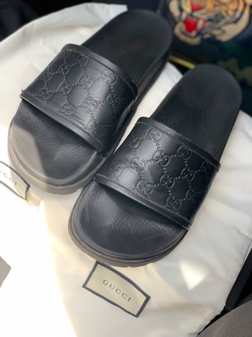 Gucci signature slide store sandal