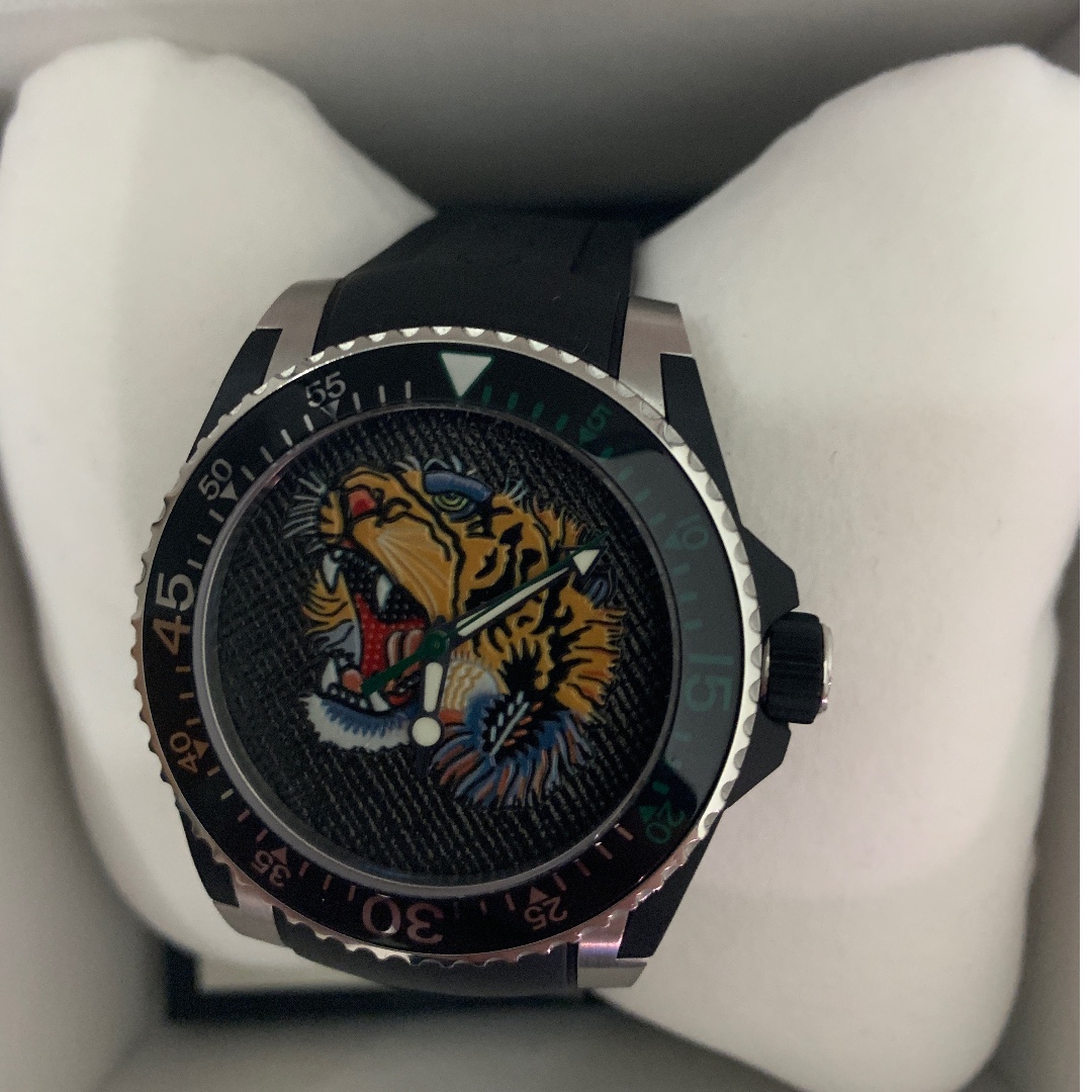 Gucci tiger dive Luxury, Watches on Carousell