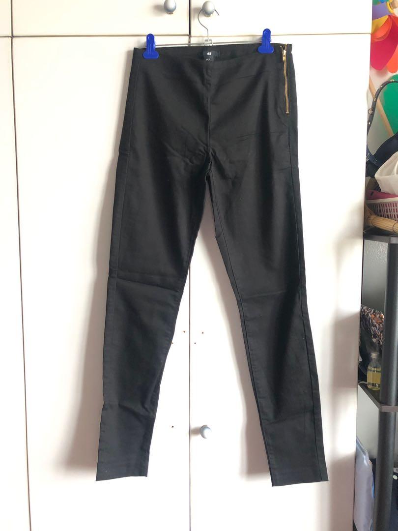 H&M Black Pants (Category: Other Bottoms) located in Quezon City. Submitted by basille (Listing ID 235526010, Image 1). Description: Used once.