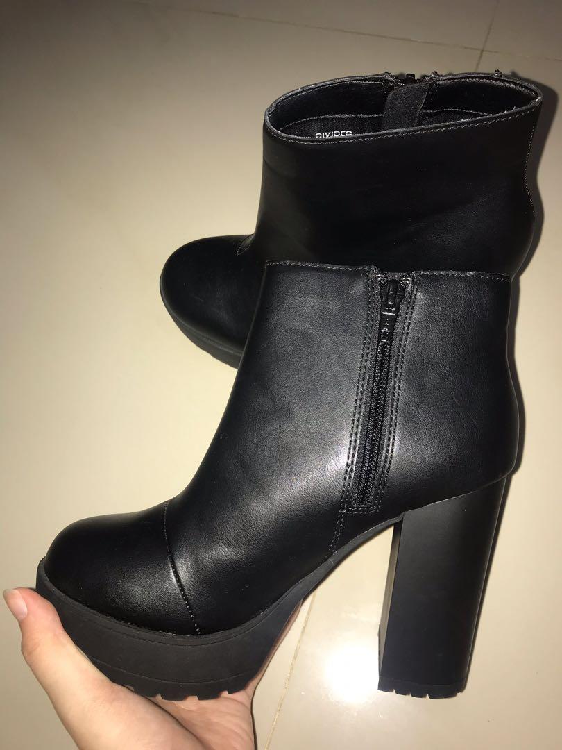 divided black ankle boots