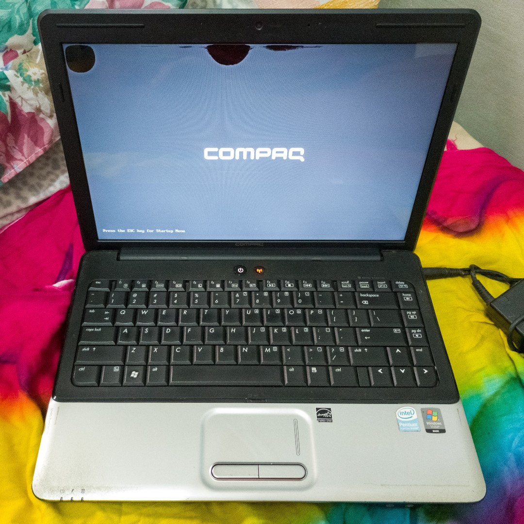 HP Compaq Presario CQ40 with issues, Computers & Tech, Laptops 