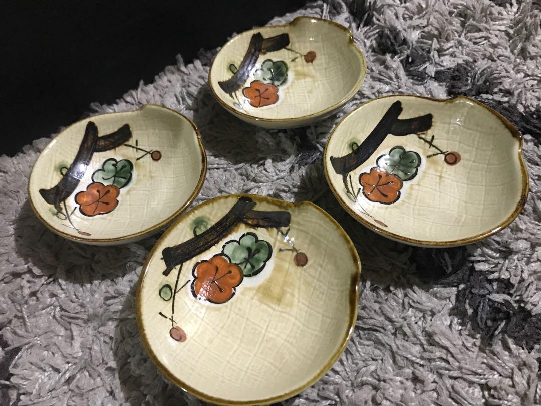 Japan dessert bowl (Category: Other Kitchen Appliances) located in Manila. Submitted by simplececile (Listing ID 235585190, Image 2). Description: Unique dessert bowl For onyl 50.00 each 4 for 200.00.