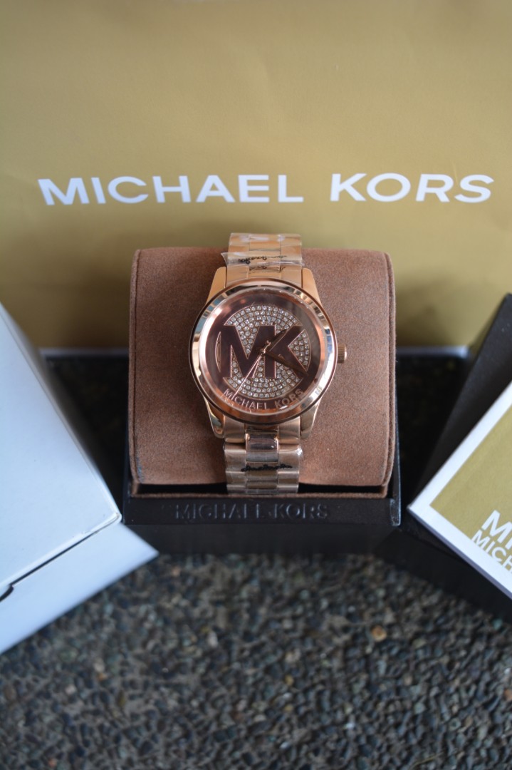 michael kors watch with mk logo