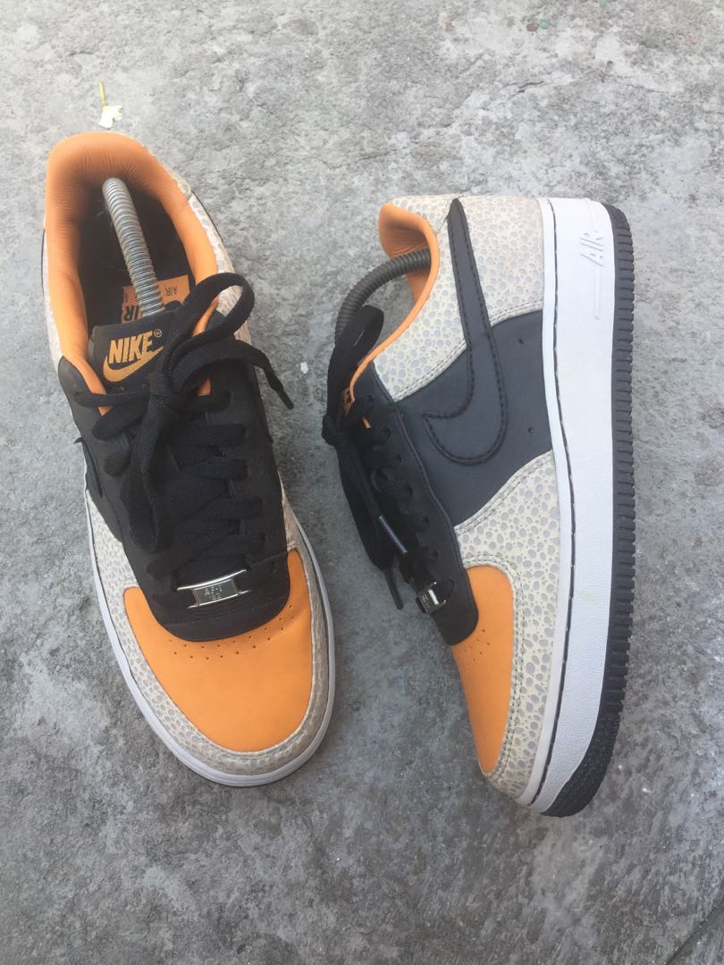 Nike air force 1 low supreme safari sales