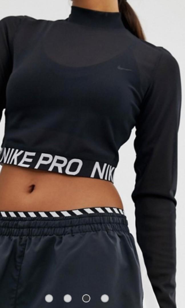 nike turtleneck crop top