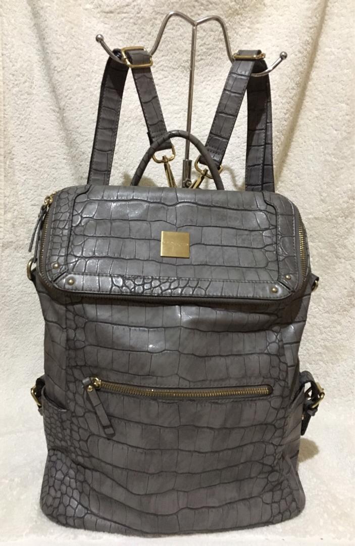 Lulu castagnette shop luggage price