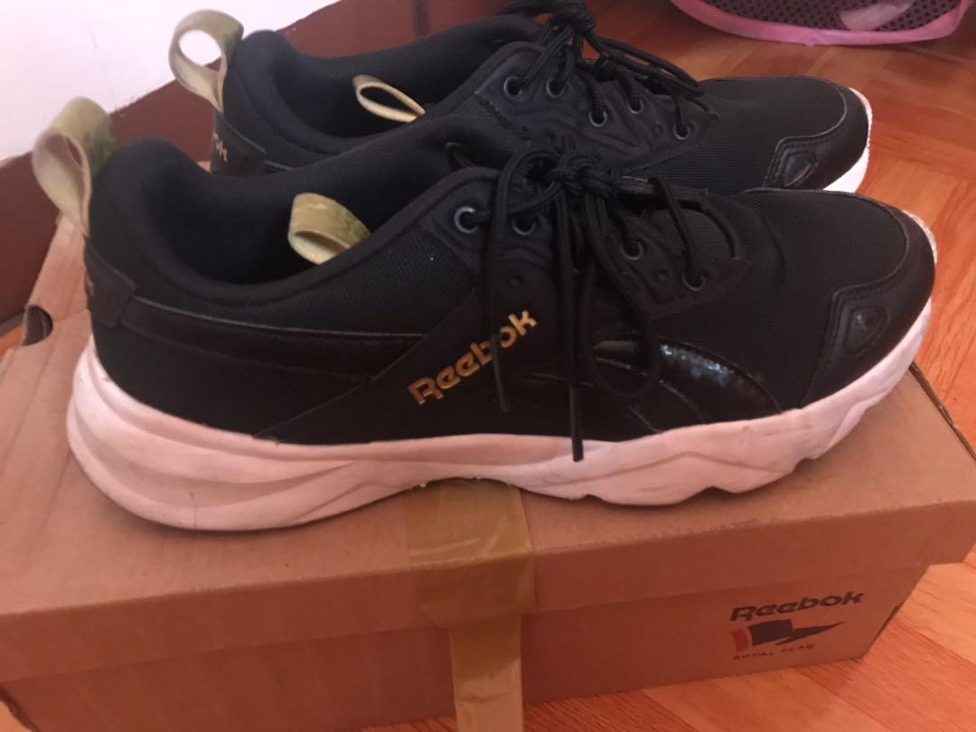 reebok black and gold shoes