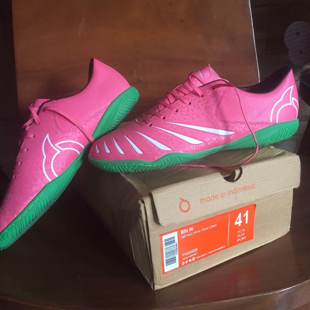 Sepatu Futsal Ortuseight Olah Raga Baju Olahraga Di Carousell
