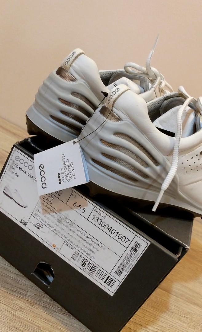 Sepatu Golf Ecco Men S Golf Cage Pro Olah Raga Perlengkapan Olahraga Lainnya Di Carousell
