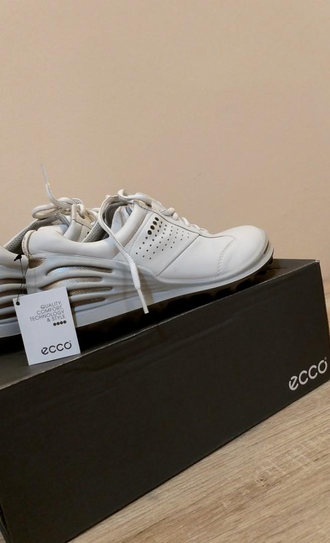 Sepatu Golf Ecco Men S Golf Cage Pro Olah Raga Perlengkapan Olahraga Lainnya Di Carousell