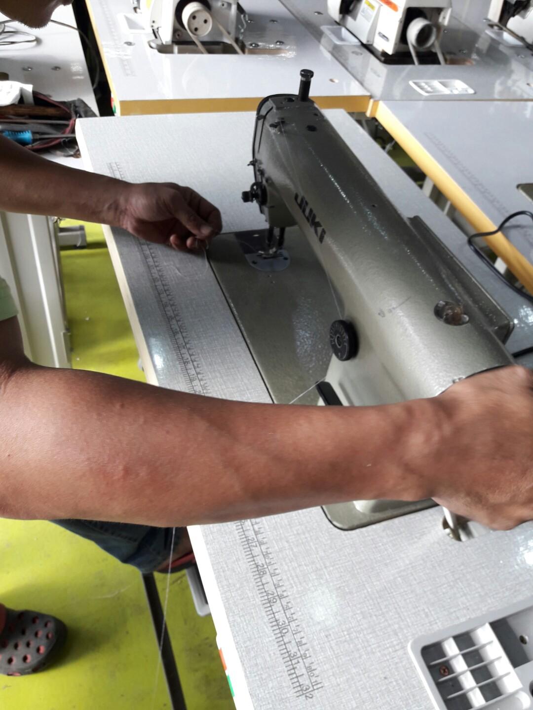 Sewing machine for upholstery, Hobbies & Toys, Stationary & Craft