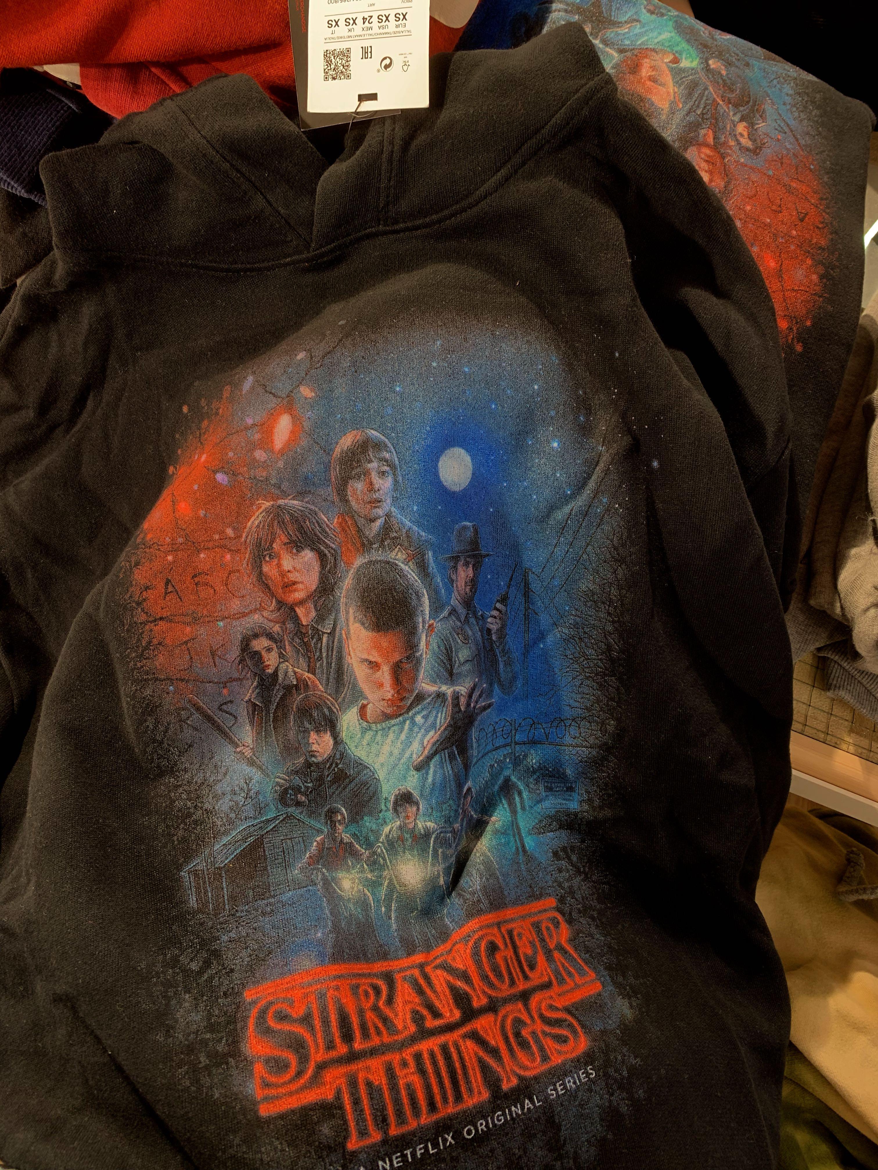 Pull&bear stranger discount things hoodie
