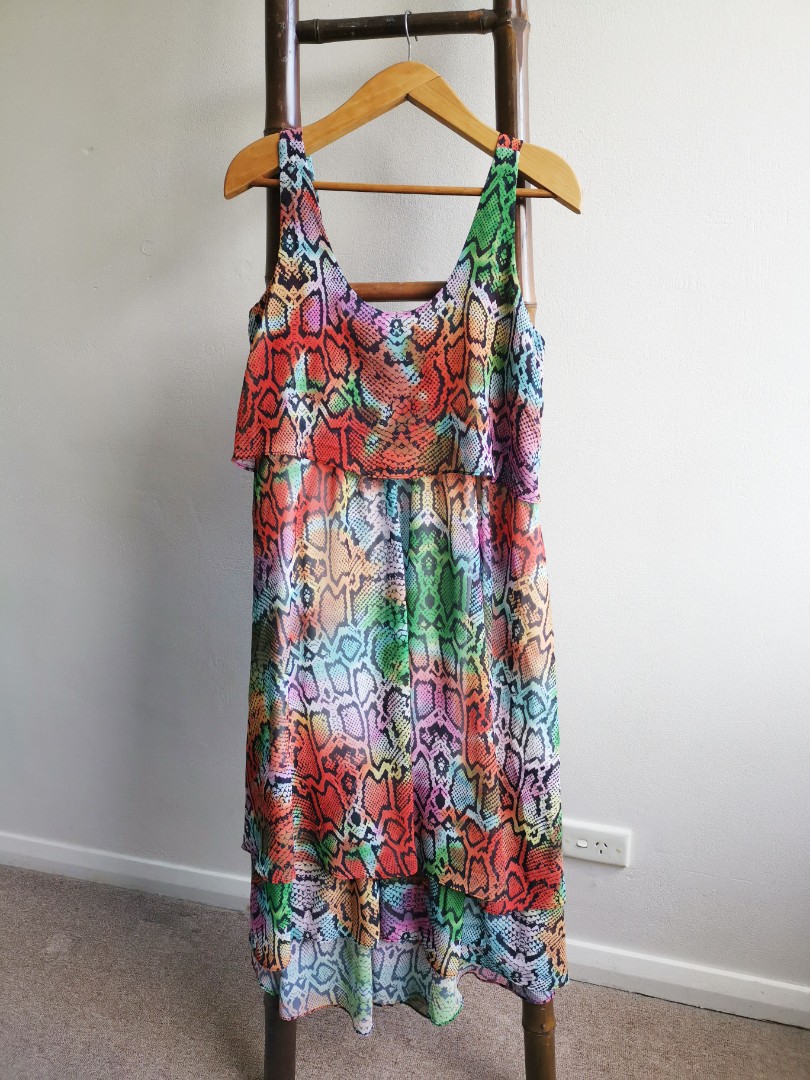Suzanne store grae dresses