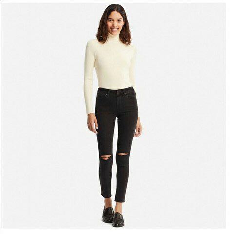 Uniqlo black ripped jeans Clearance