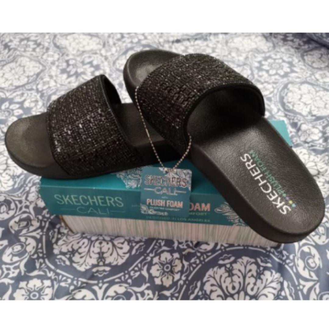 Skechers cali plush foam 2025