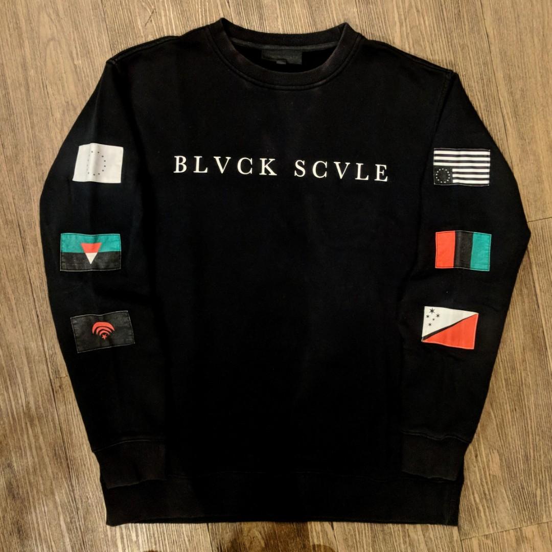 Black scale crewneck shop