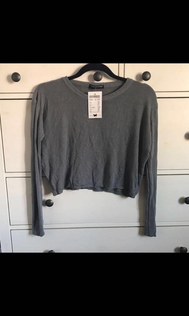 brandy melville grey cropped sweater
