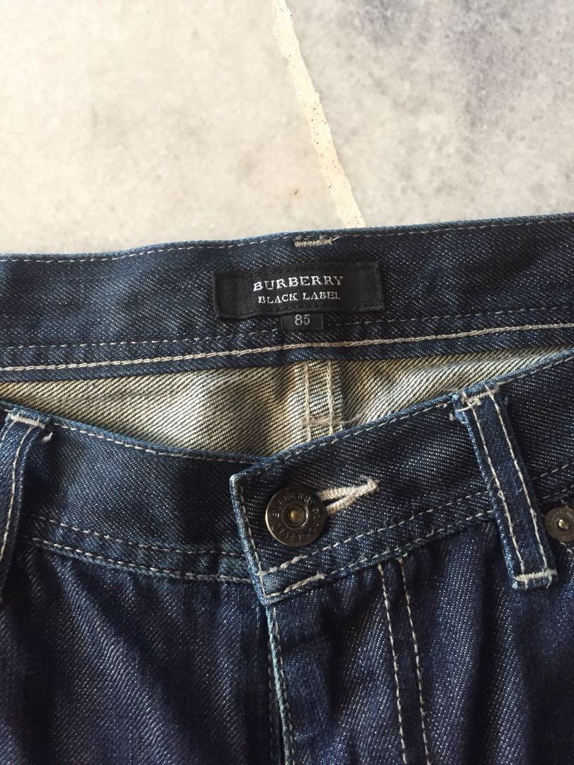 Burberry 85 jeans store