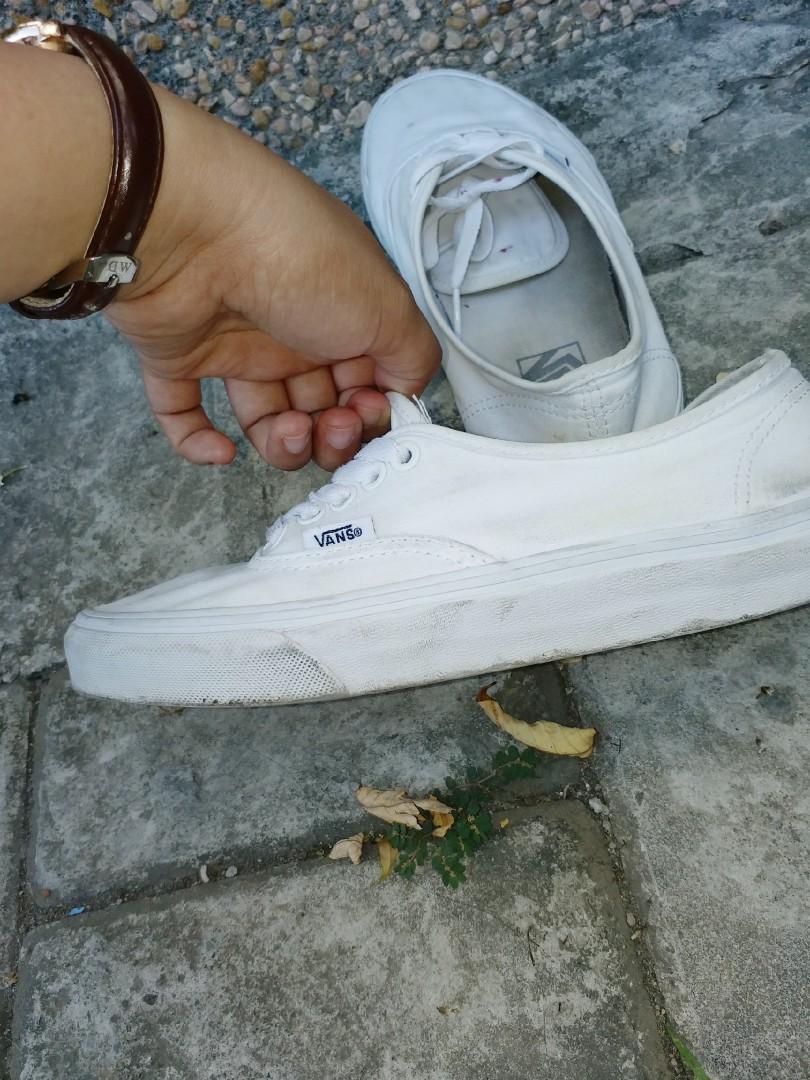 Dijual cepat BU vans authentic true white 100 ORI Fesyen Wanita Sepatu di Carousell