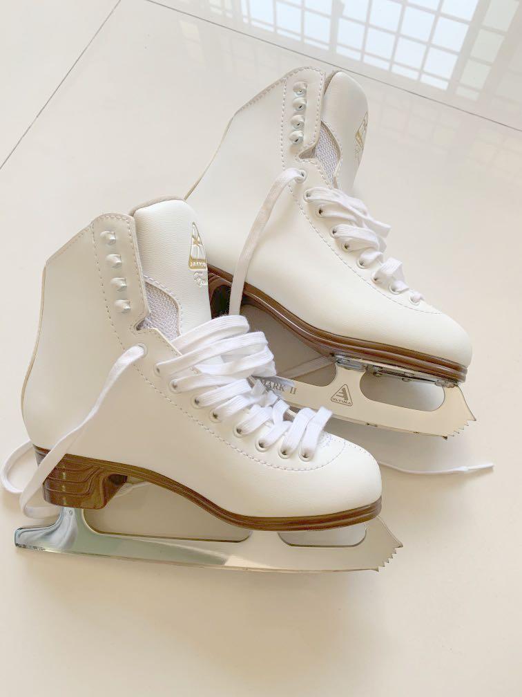 ice skate shoe size