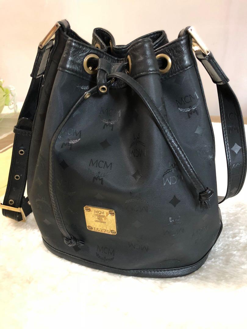 fendi canvas shoulder bag