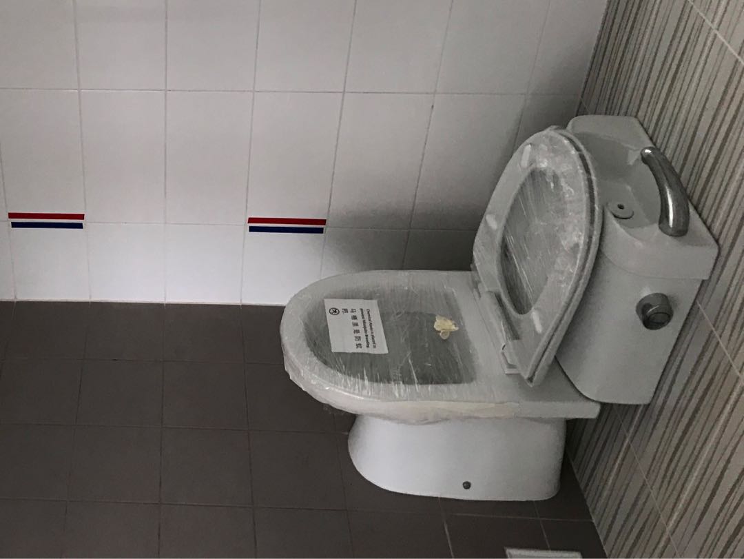 New HDB BTO ECO toilet bowl from Hafary., Furniture & Home Living