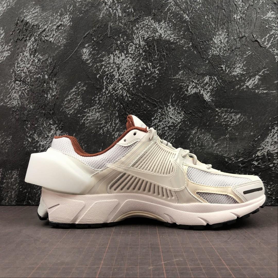 nike cold wall vomero