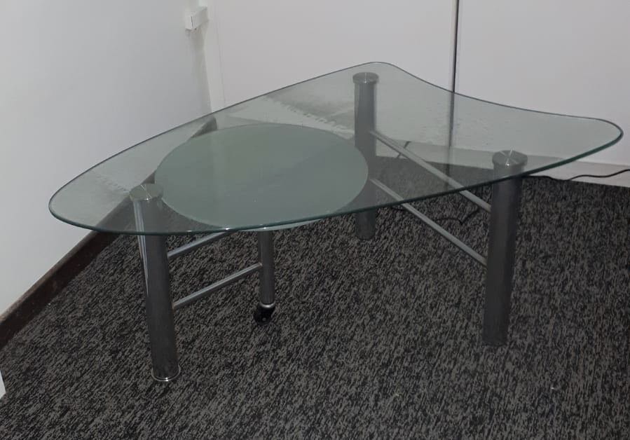 Unique Shaped Tempered Glass Coffee Table