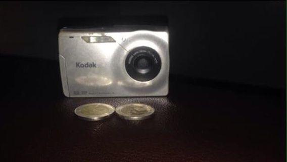 Kodak Easyshare C610,1st Edition- Digital Camera