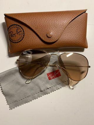 Classic Rayban Aviators - Women
