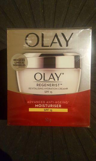 NEW Olay Regenerist Revitalizing Hydrating Cream SPF15
