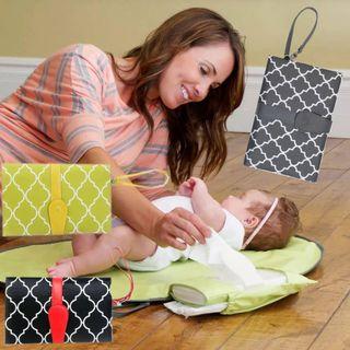 BABY TRAVEL CHANGING DIAPER PAD CLUTCH
