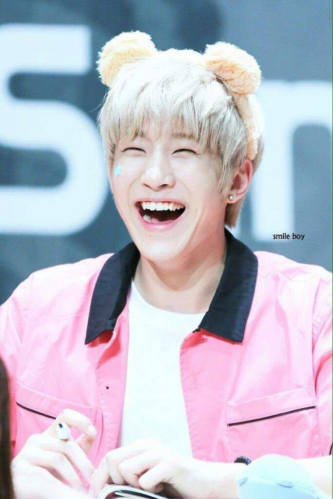 ASTRO 握手会 JINJIN ASTRO – JINJIN (1) – KSTATION TV