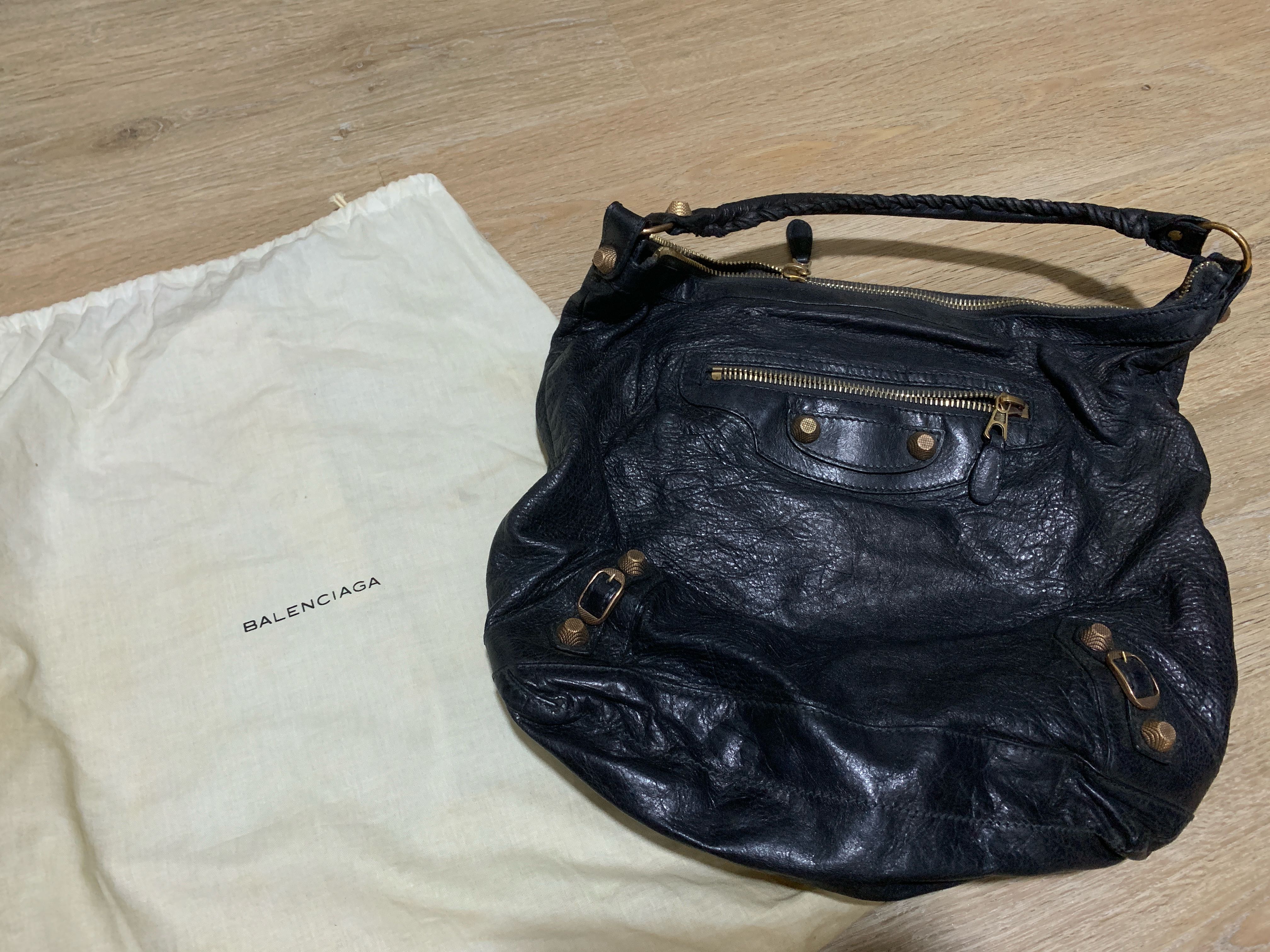 balenciaga day shoulder bag